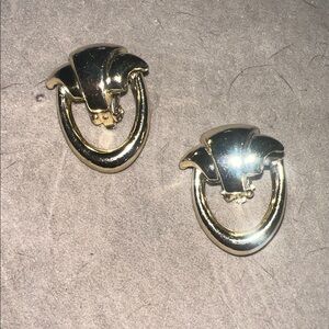 Gold tone ‘door knocker’ style vintage earrings
